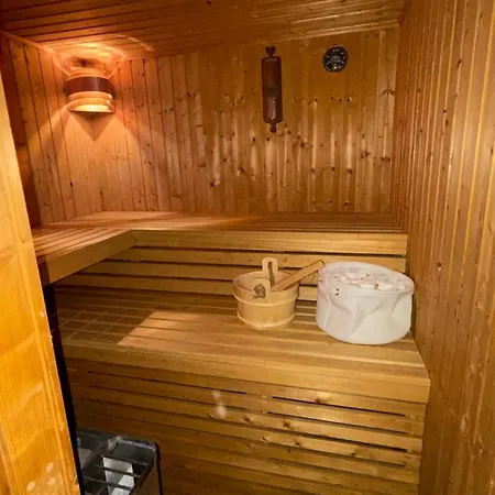 Family-friendly Oasis With Sauna & Terrace شقة *